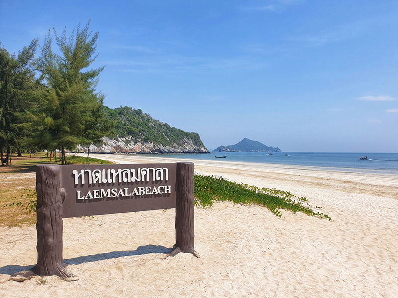 ชายหาดเด่นๆเมืองสามร้อยยอด 7c8e3a4d 6e5c 4a9e 8f3c 8466546cd95c