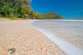 ชายหาดเด่นๆเมืองสามร้อยยอด ดาวน์โหลด (1)